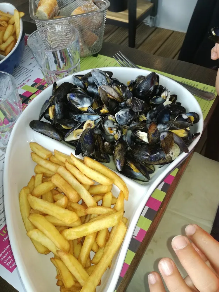Moules Frites À la Crème